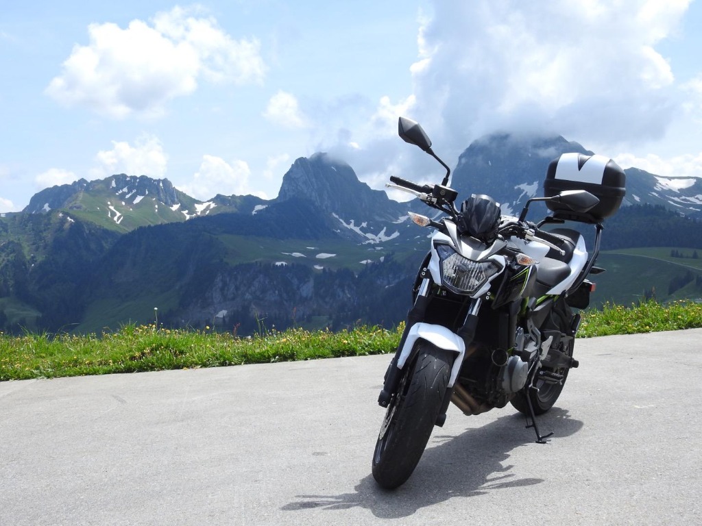 Kawasaki Z800 — Leistungsstarkes Fahrschul-Motorrad